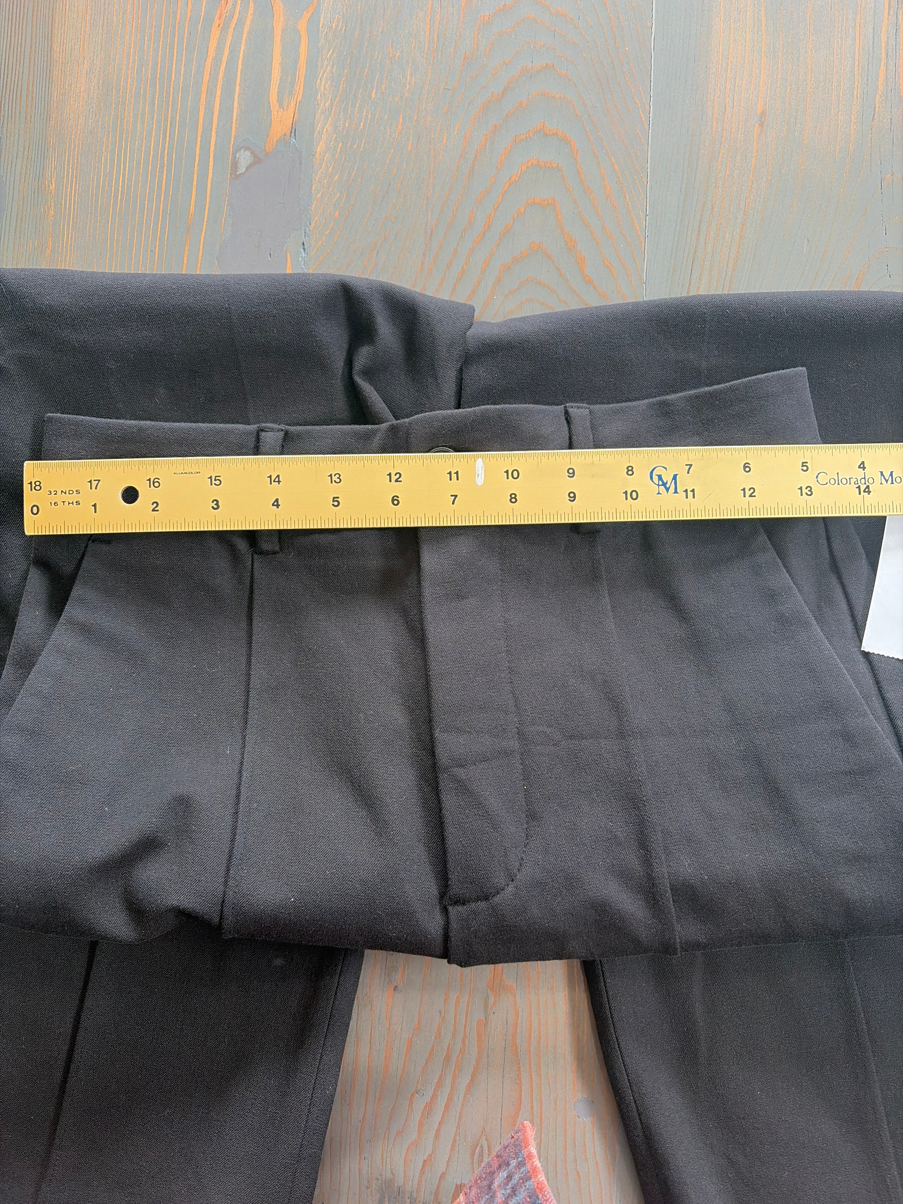 FRAME Crop Kick Flare Trouser - Size 2 - NWT