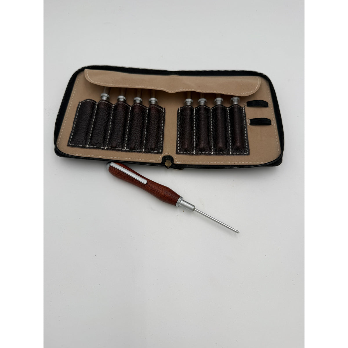 Hand Turned Crochet Hook Set, 9 Sizes, Interchangeable Handle, Leather Case, SKU 1554 1555