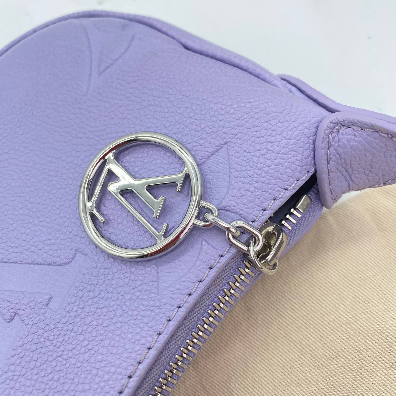 6480 - Louis Vuitton Mini Moon Purple Empriente