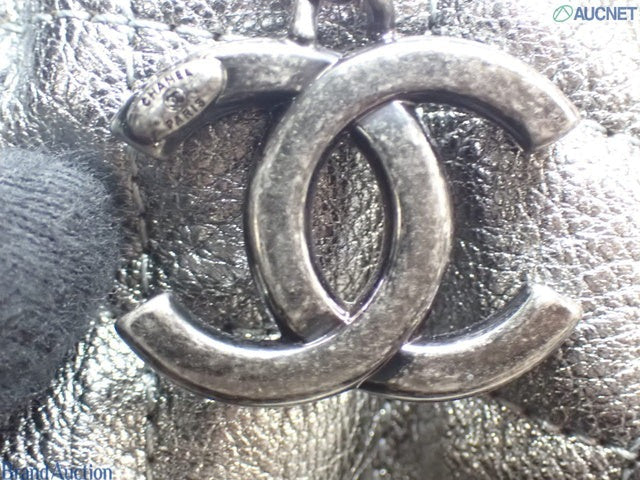 7503 - Chanel Banane Matelasse Caviar Leather Waist Bum Bag Silver - Image 8