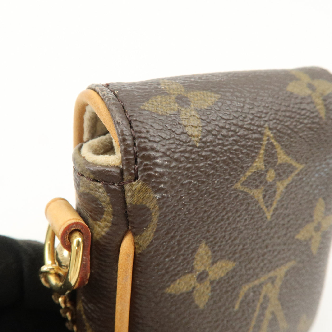 6681 - Louis Vuitton Monogram Pochette Tulum