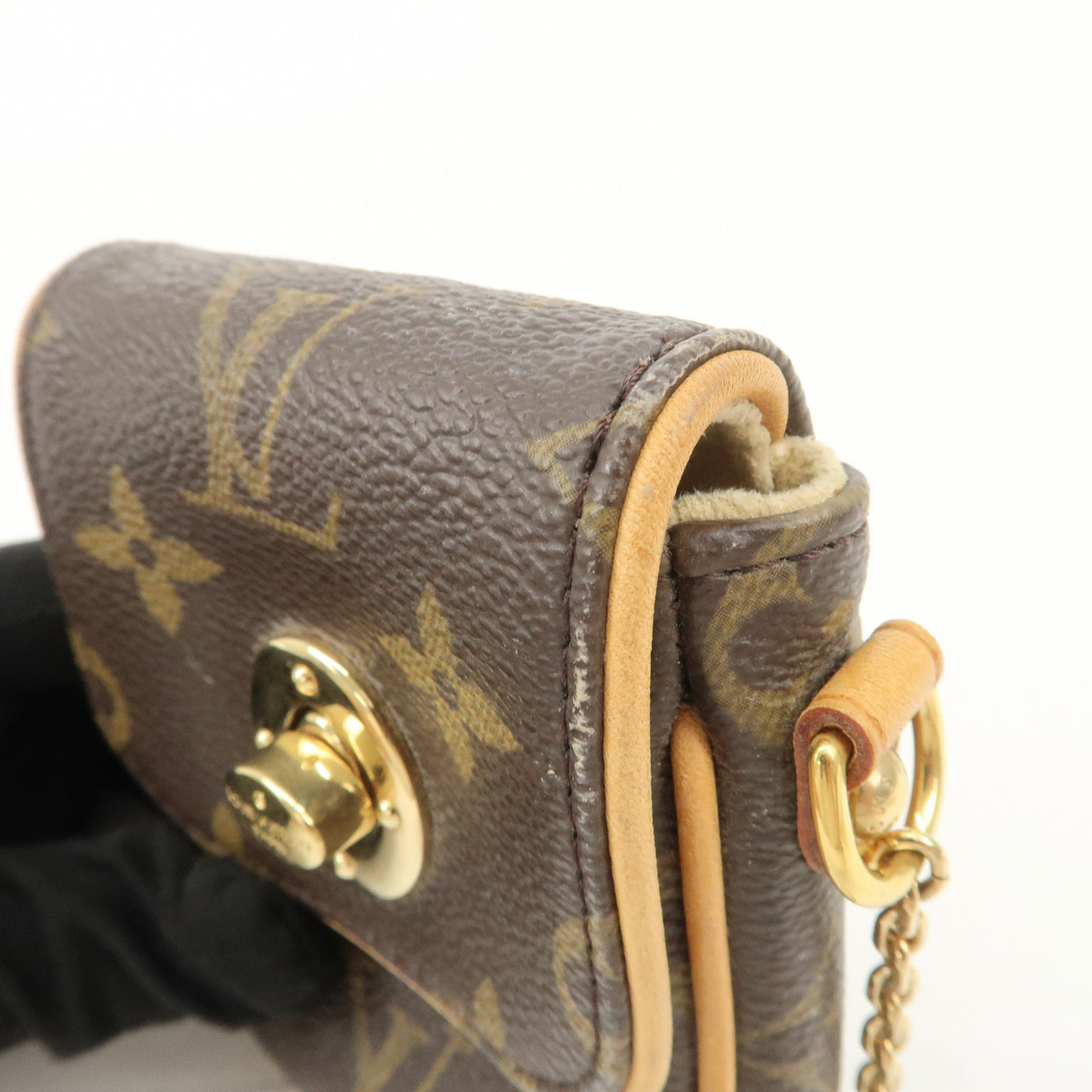 6681 - Louis Vuitton Monogram Pochette Tulum