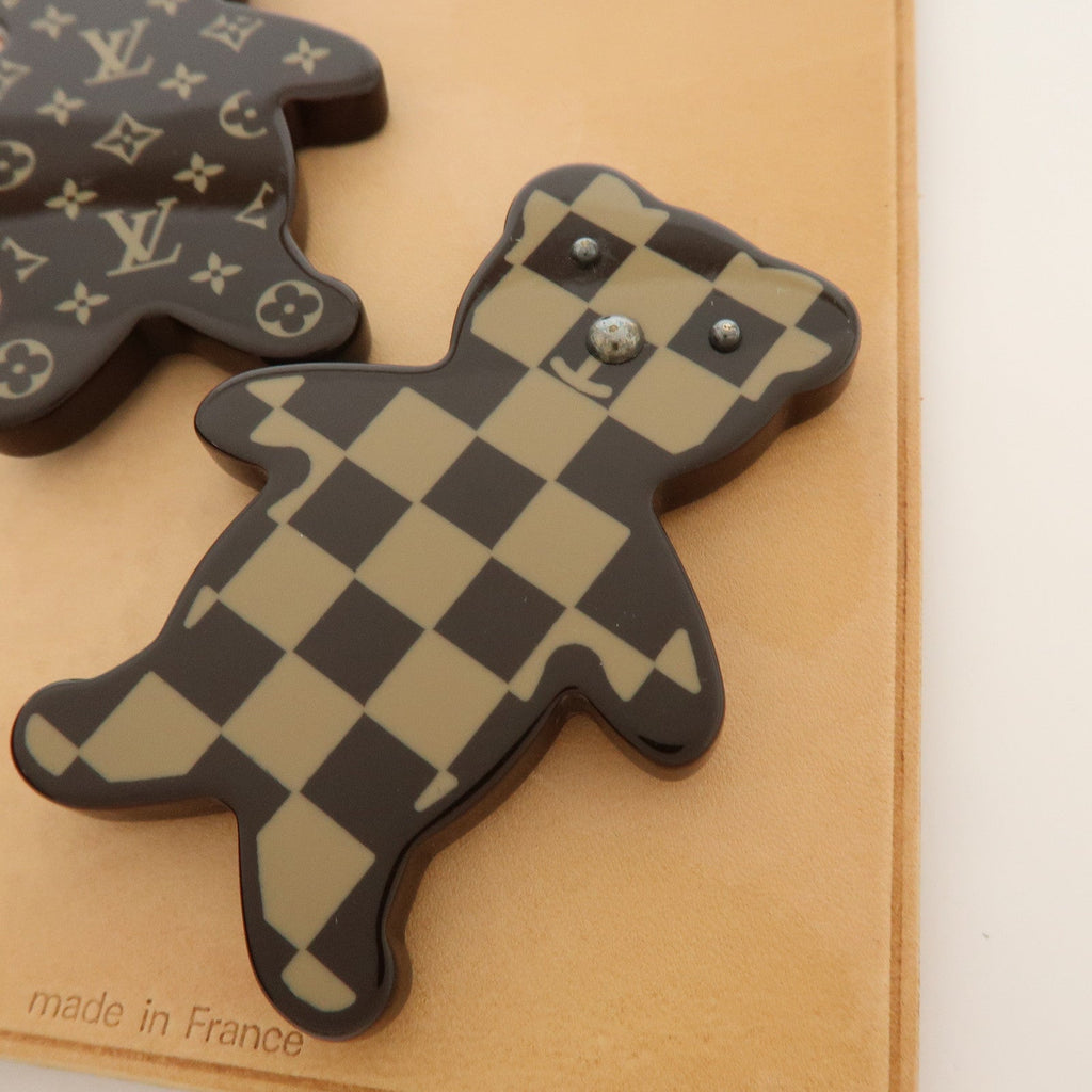6696 - Louis Vuitton Monogram Damier Plastic Brooch Teddy Bear