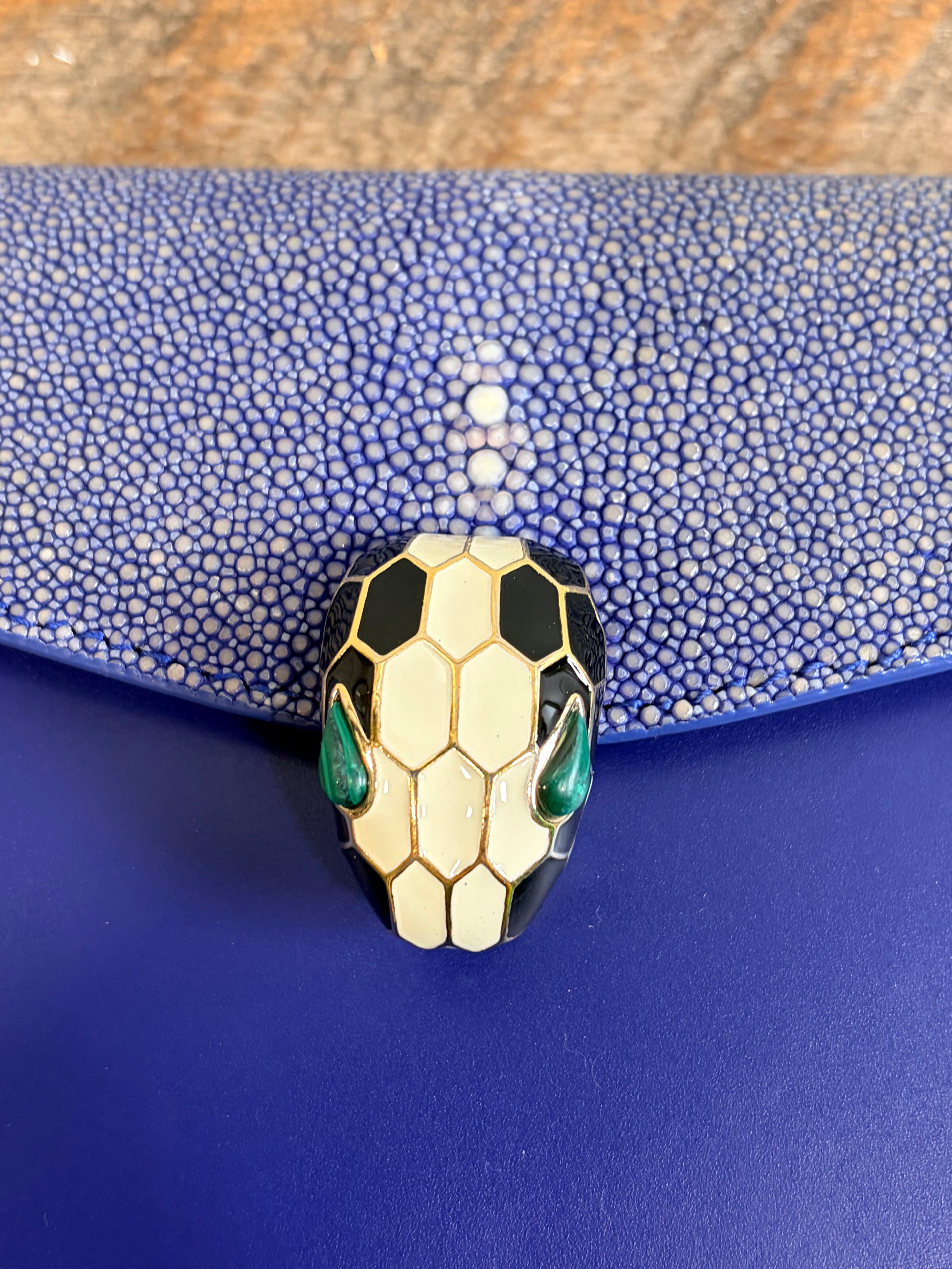 6944 - Bvlgari Serpenti Forever Small Shoulder Bag - Stingray