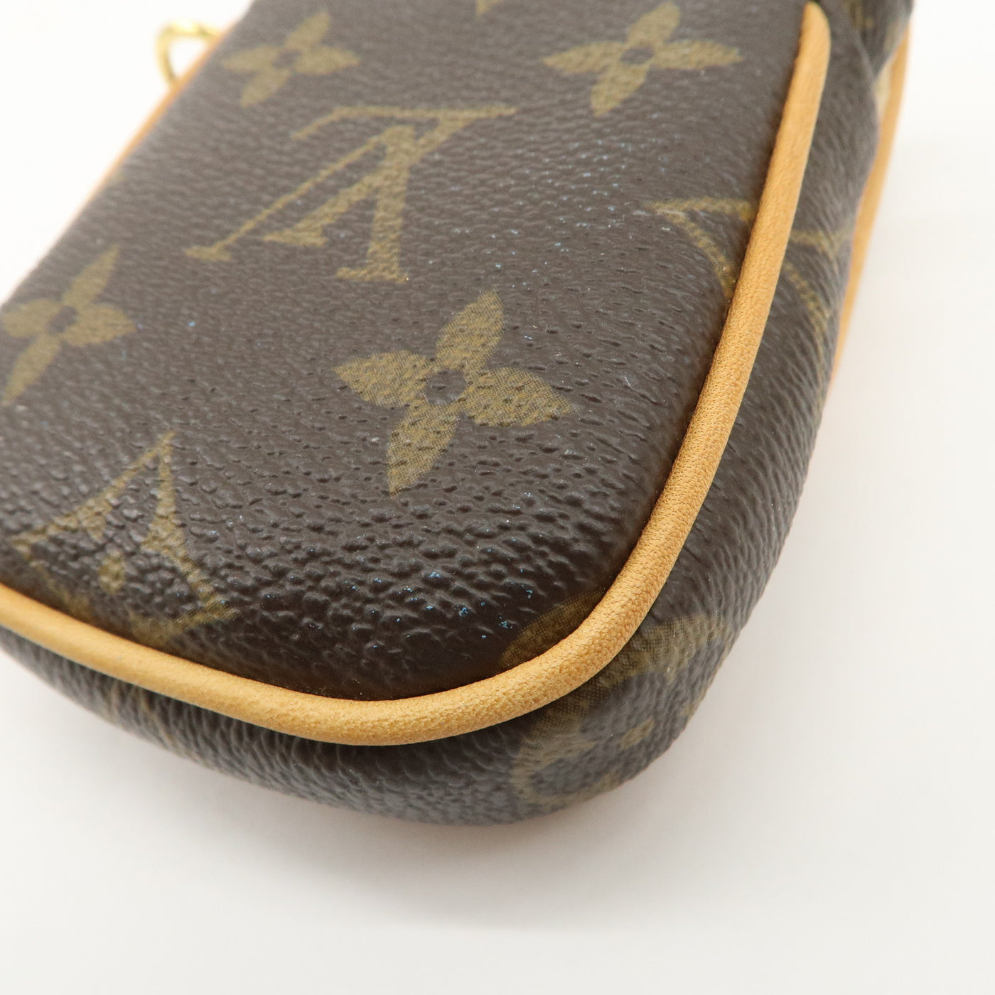 6681 - Louis Vuitton Monogram Pochette Tulum