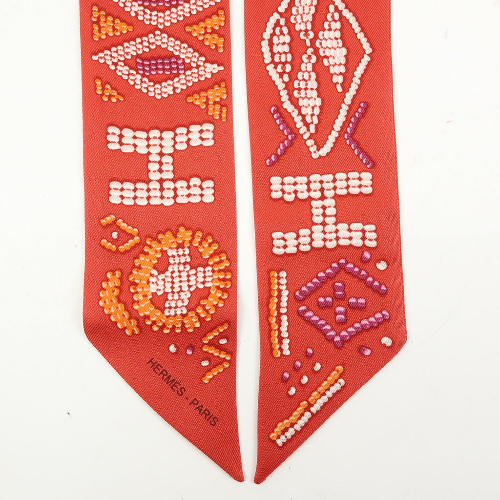6546 Hermes Twilly 100% Silk Scarf Kelly En Perles Red