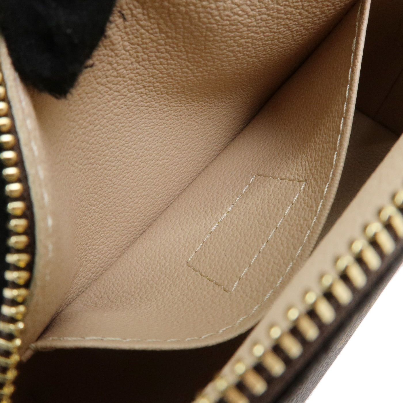 6738 - Louis Vuitton Monogram Cosmetic PM Pouch