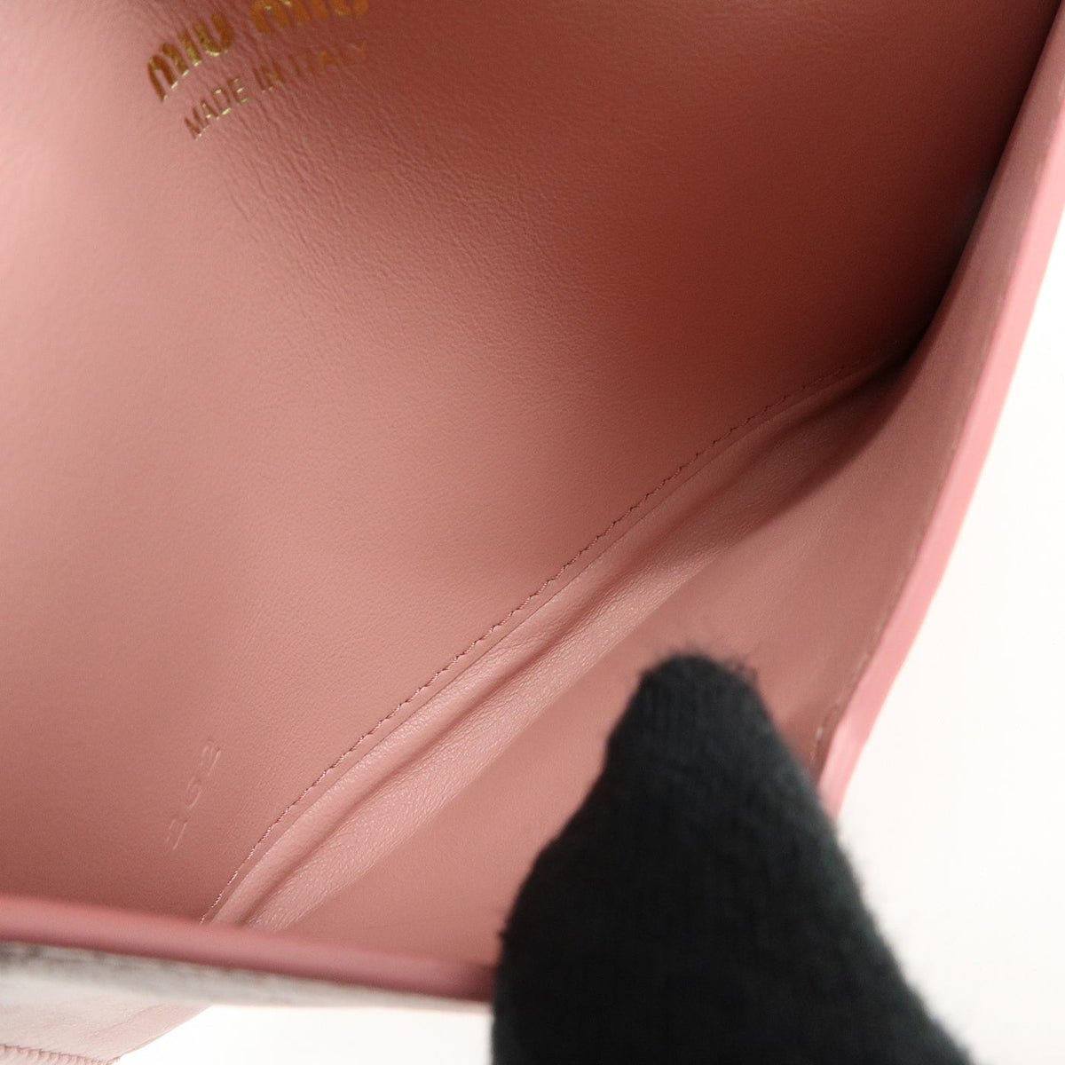 6836 - Miu Miu Madras Love Envelope Pouch Wristlet Pink Crystal Heart