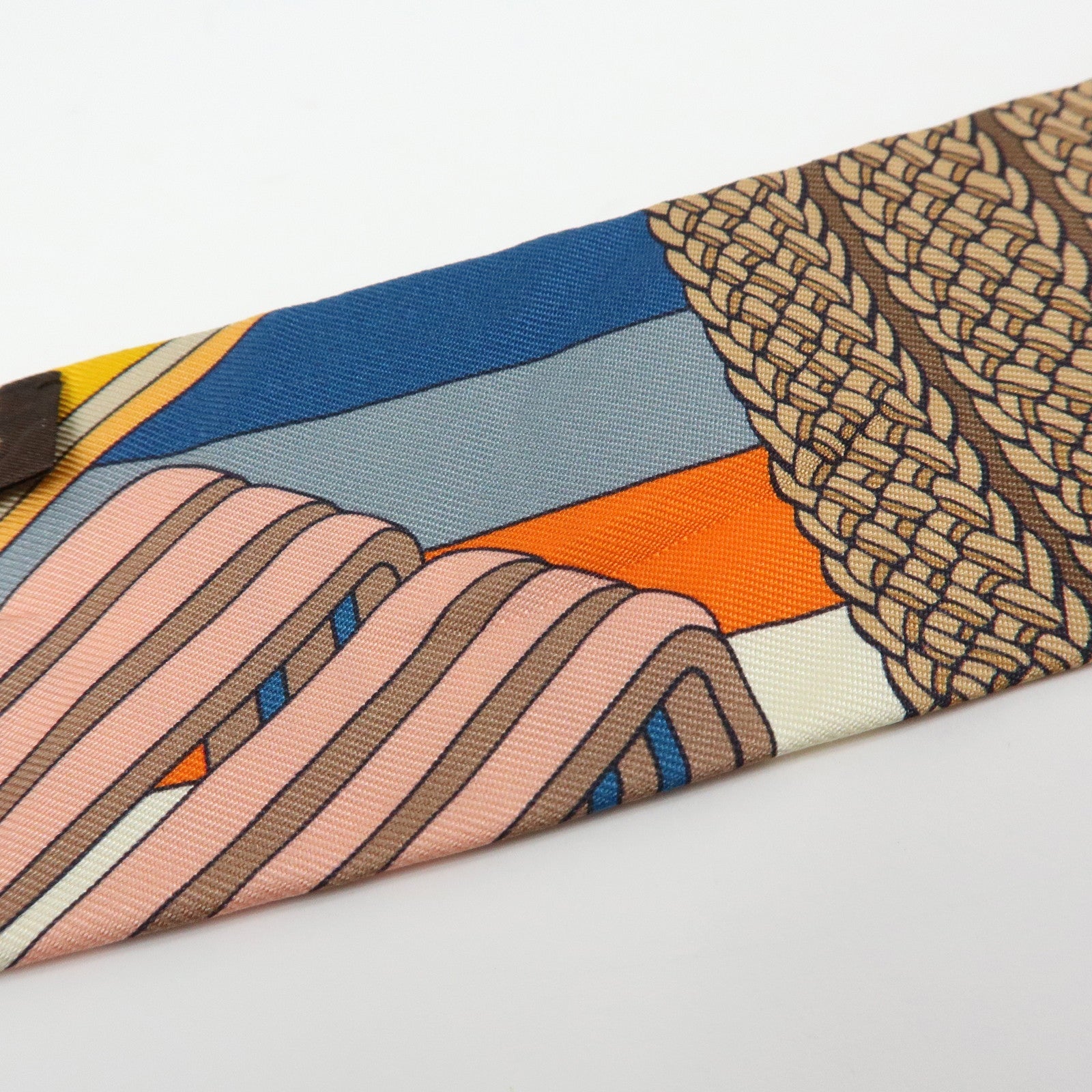 6537 - Hermes 100% Silk Twilly Scarf Sangles En Zigzag