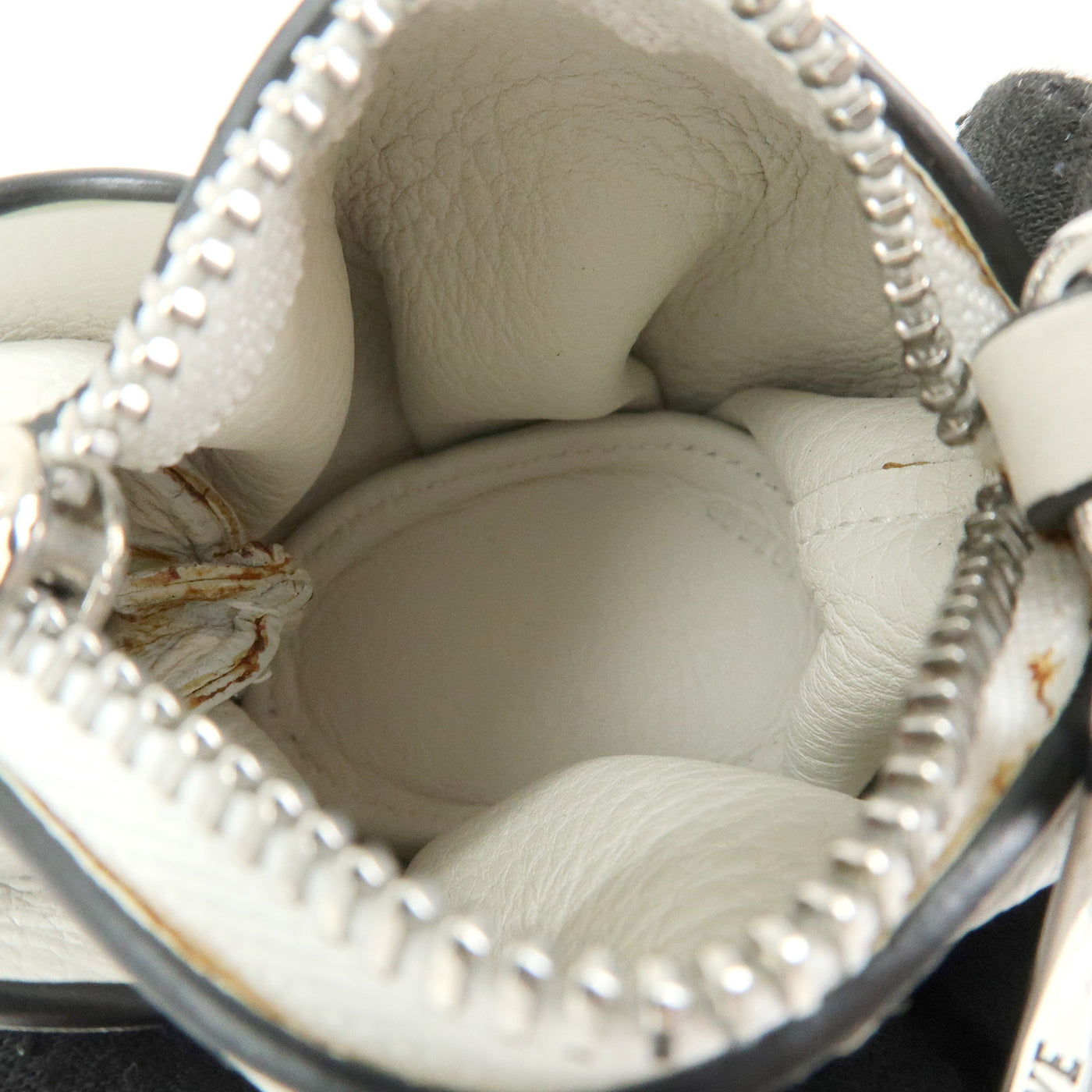 6690 - Loewe Calf Leather Elephant Coin Purse White
