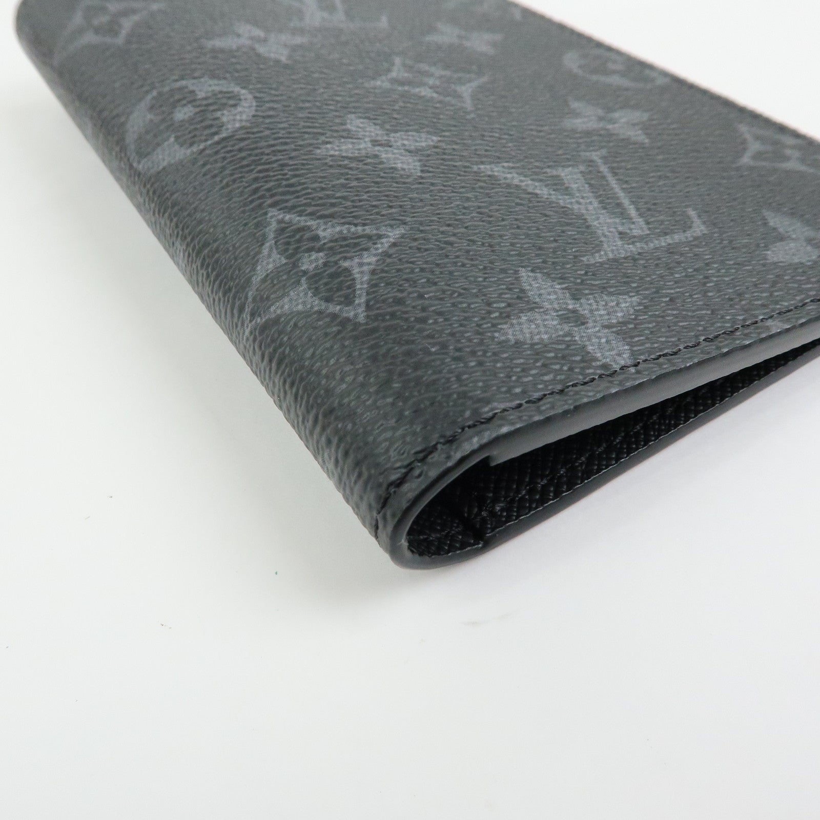 6687 - Louis Vuitton Monogram Eclipse Coverture De Passeport