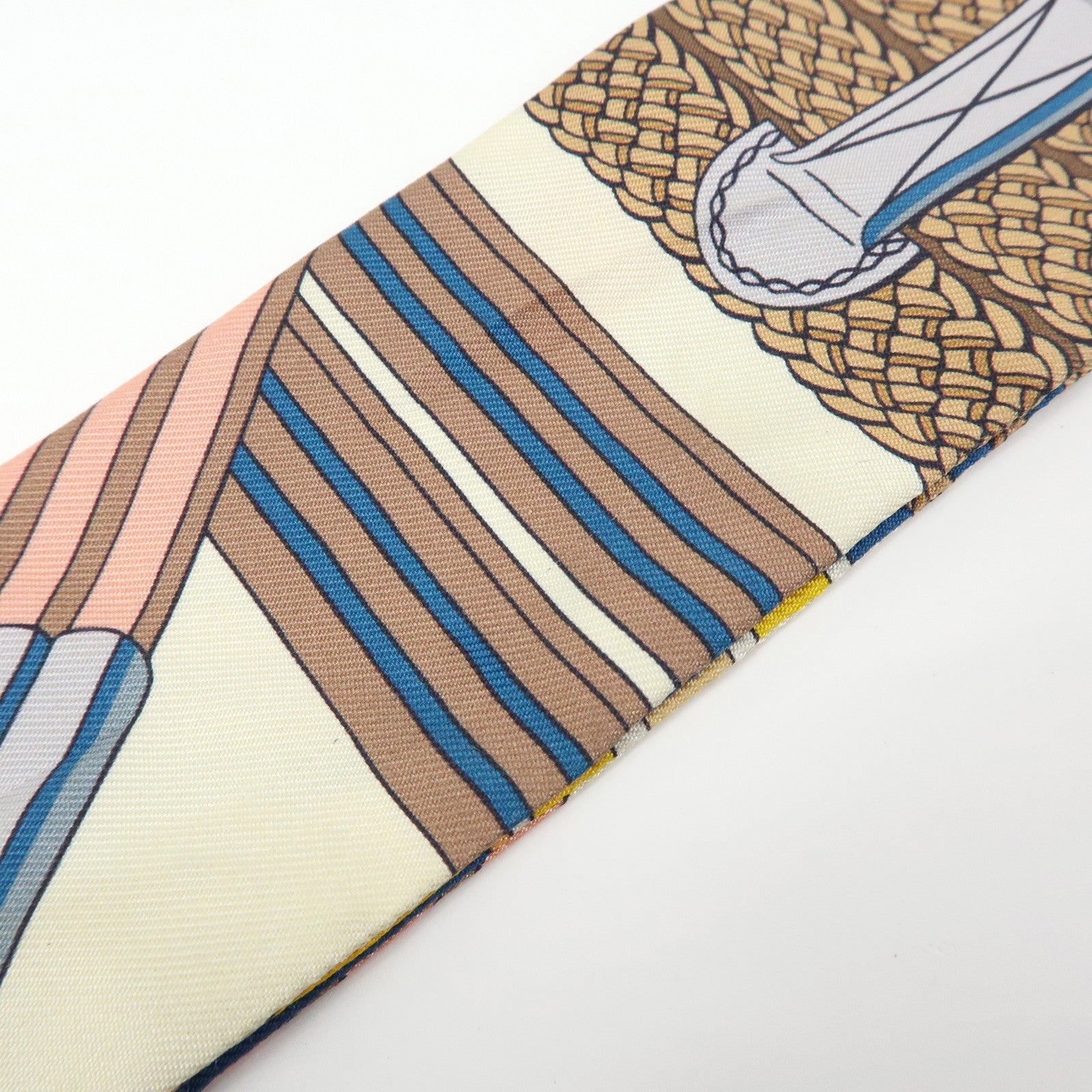 6537 - Hermes 100% Silk Twilly Scarf Sangles En Zigzag