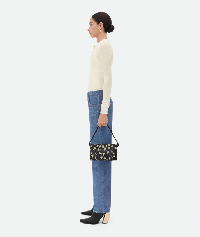 6947 - Bottega Veneta Daisy Intrecciato Cassette Pouch - NWT