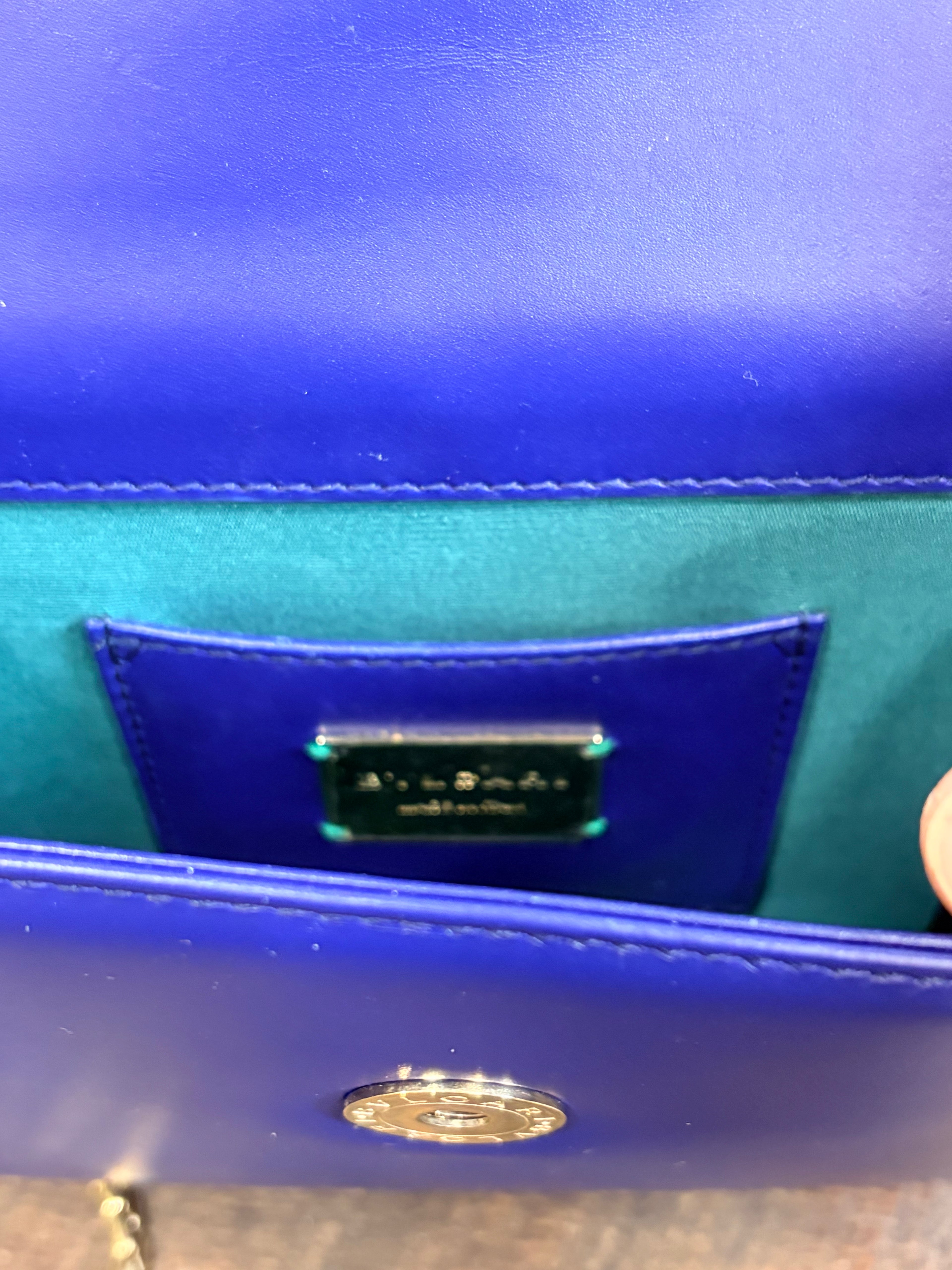 6944 - Bvlgari Serpenti Forever Small Shoulder Bag - Stingray