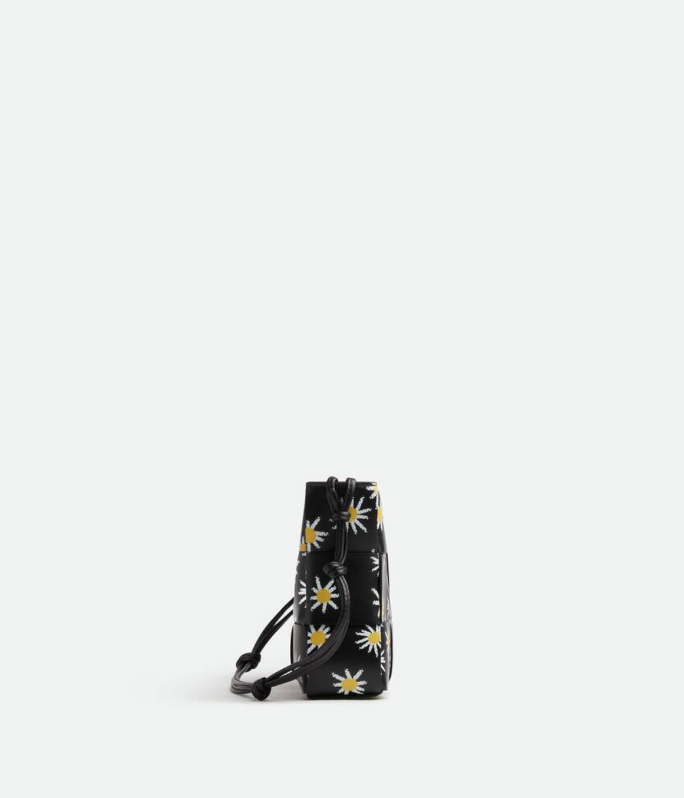 6947 - Bottega Veneta Daisy Intrecciato Cassette Pouch - NWT