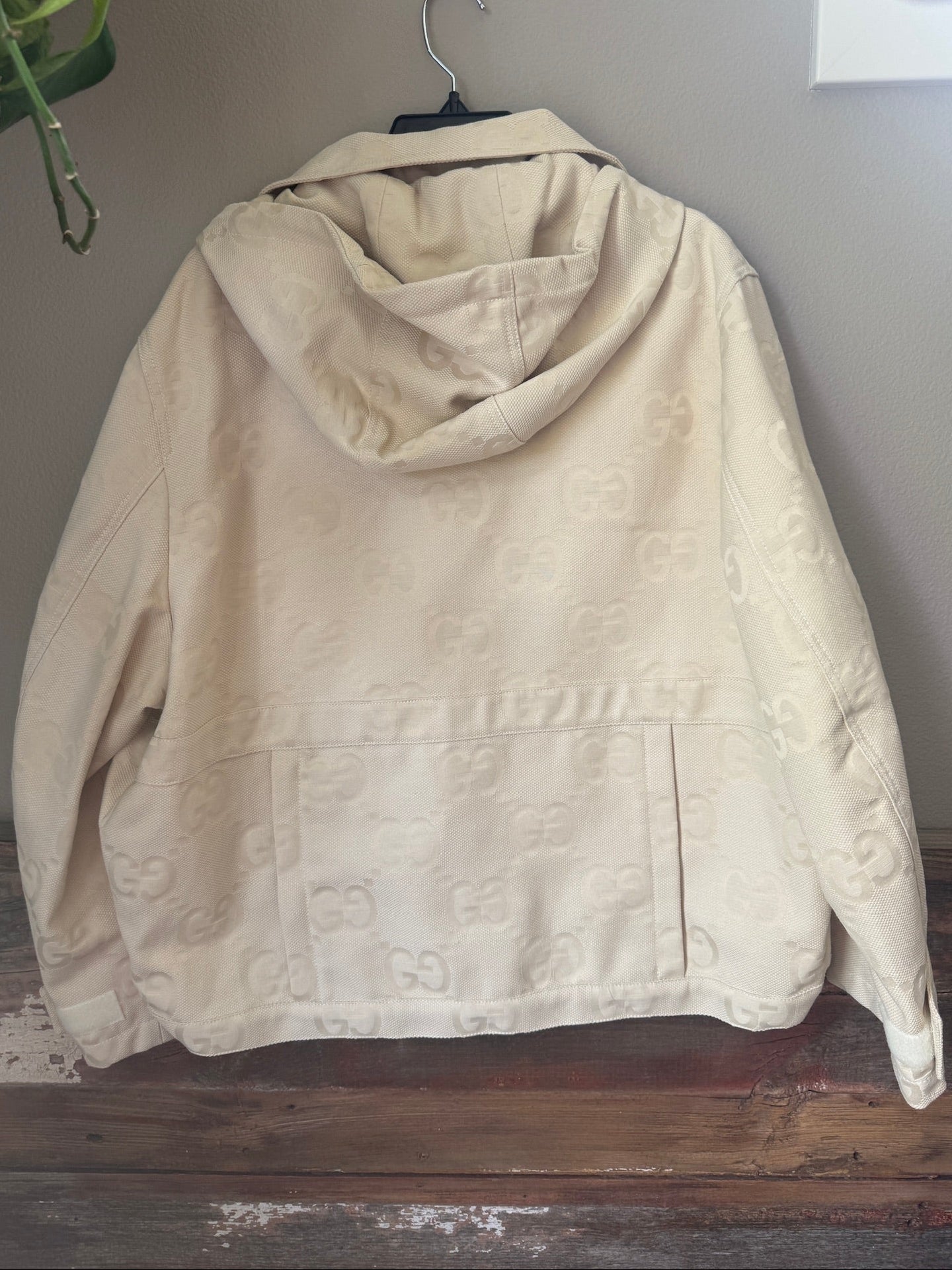 3333 - Gucci Jumbo GG Ivory Jacket - Size 42 - NWT