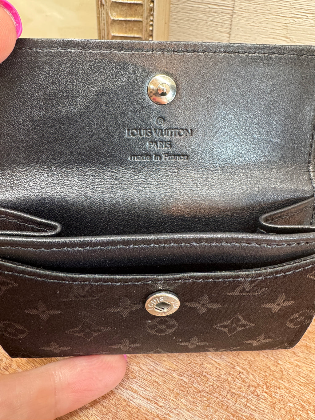 6563 - Louis Vuitton Satin Porte Monnaie Card Wallet Coin Case - Noir