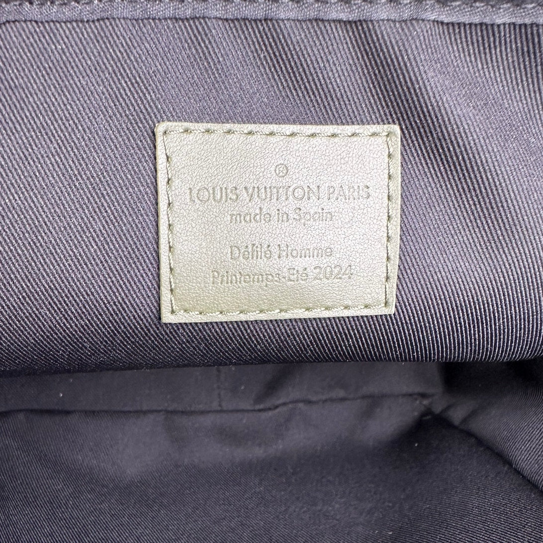 Louis Vuitton Damoflauge Quest Messenger Bag | EUC | $3400 Retail