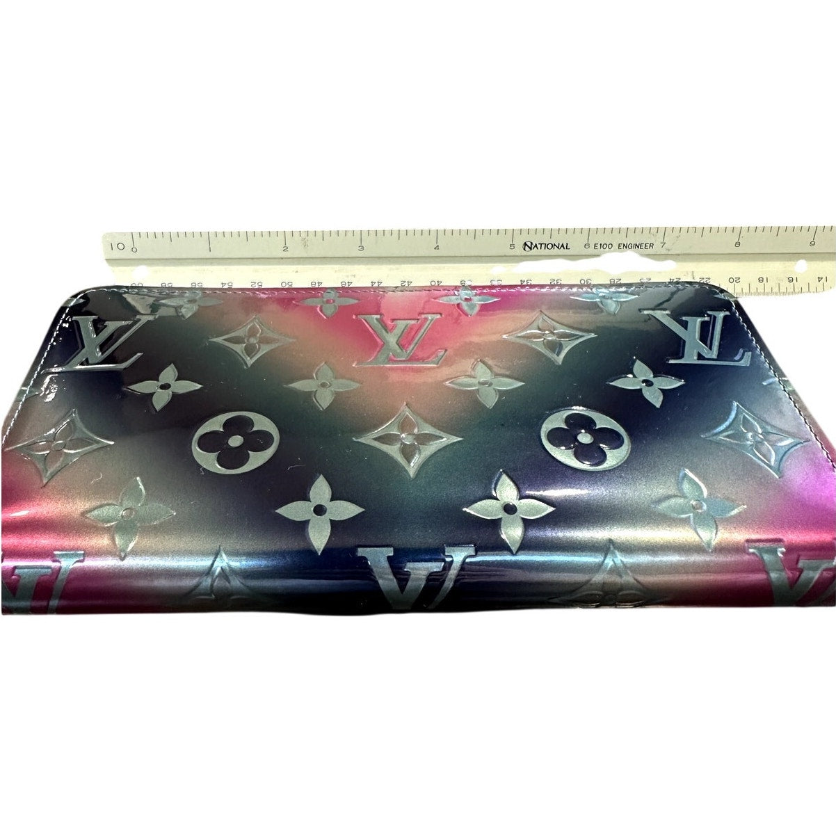 LOUIS VUITTON Monogram Vernis Valentine's Day 2020 Zippy Wallet