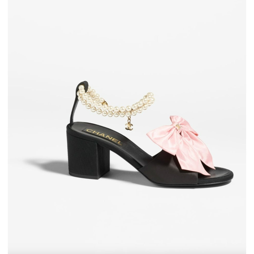 5966 - Chanel Block Heels with CC Pearl Ankle Strap & Pink Bow - Size 41 - NIB