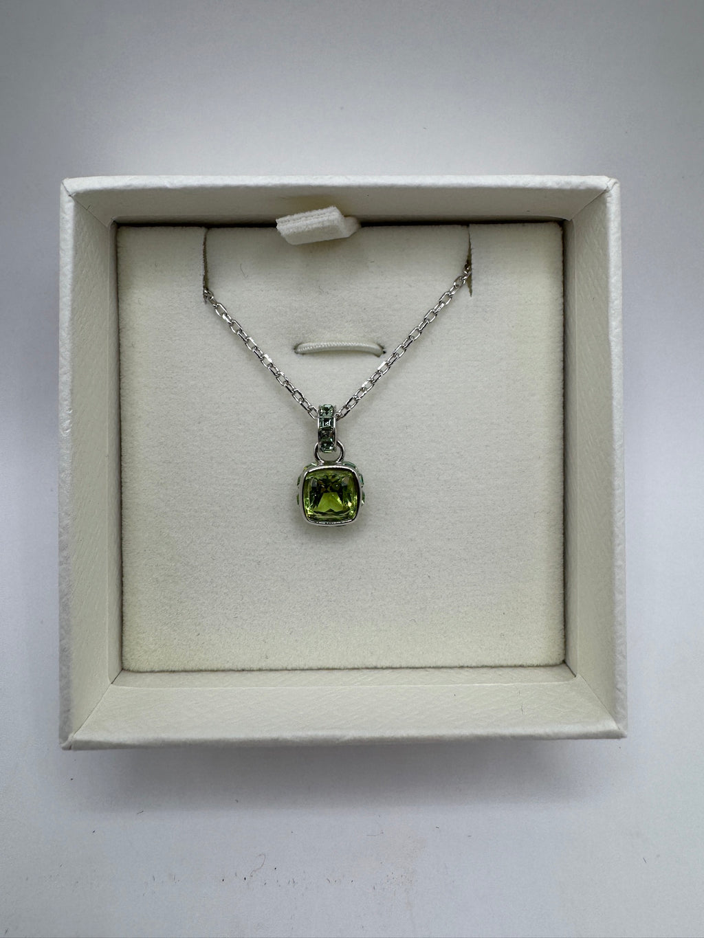 Swarovski August Birthstone Pendant Necklace Rhodium Plated Square Cut  - New in Box