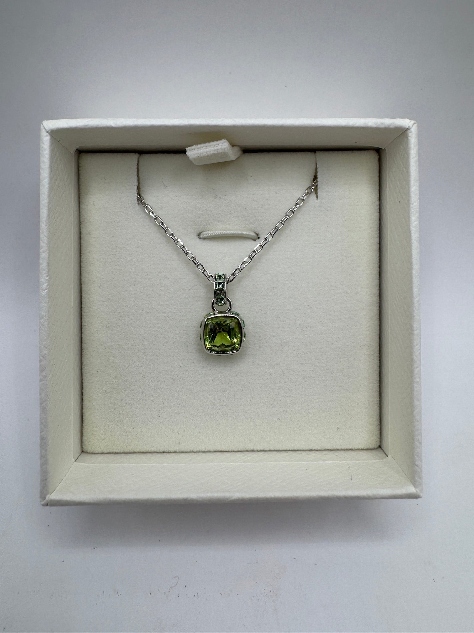 Swarovski August Birthstone Pendant Necklace Rhodium Plated Square Cut  - New in Box