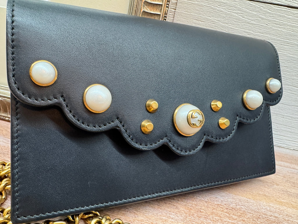 Gucci GG Marmont Pearl Wallet on Chain