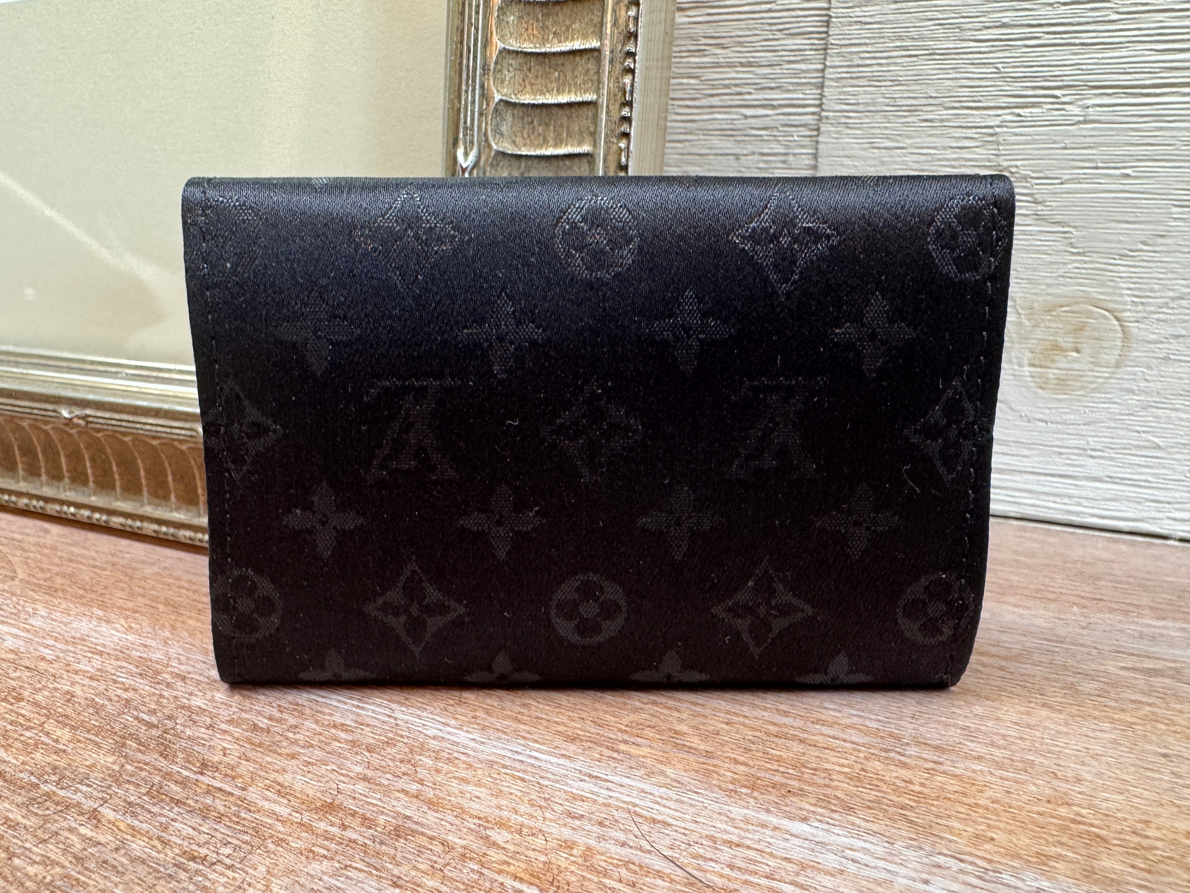 6563 - Louis Vuitton Satin Porte Monnaie Card Wallet Coin Case - Noir