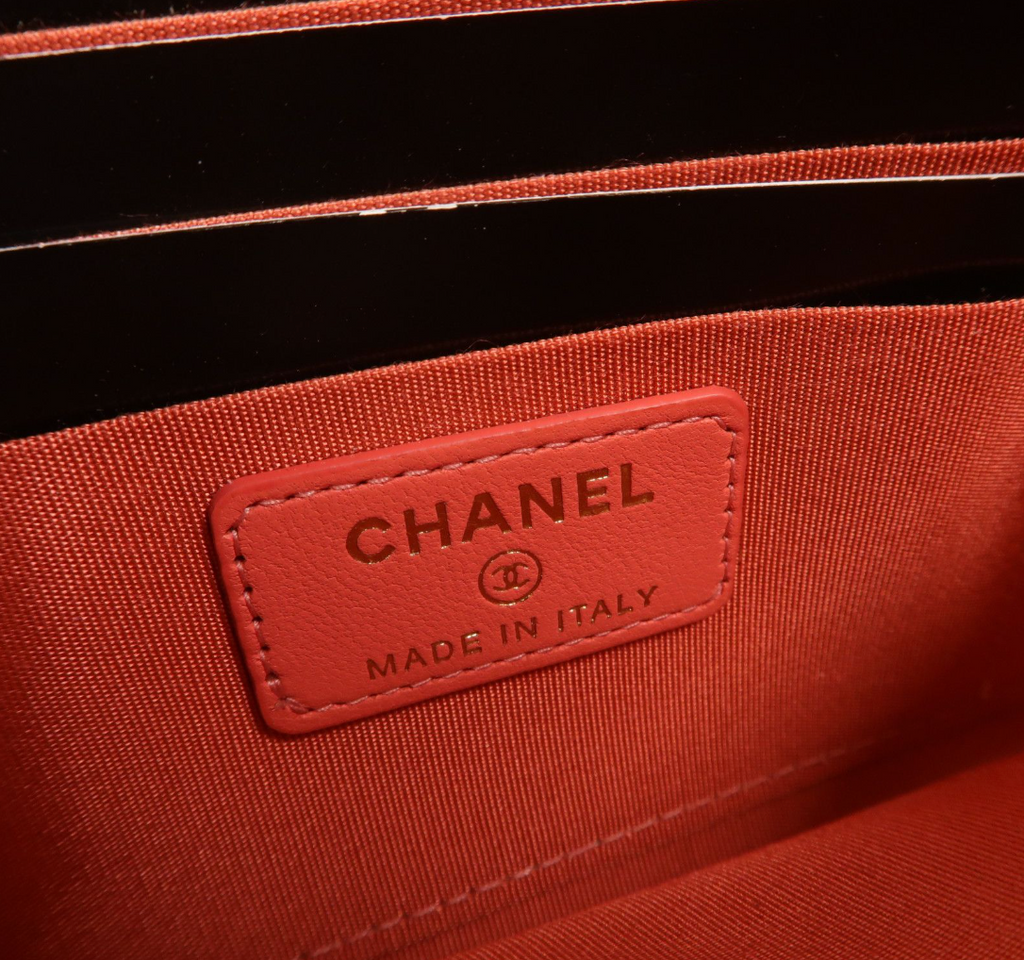 7291 - Chanel Pink Lambskin Leather Camellia Clutch