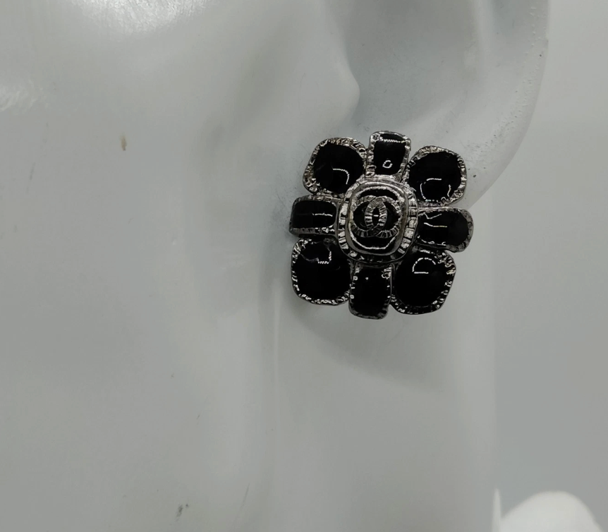 Chanel Earrings Pierced - Black & Silver
