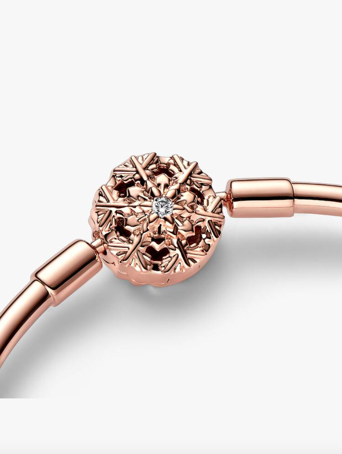 Pandora Moments Sparkling Snowflake Clasp Bangle in Rose Gold - New in Box