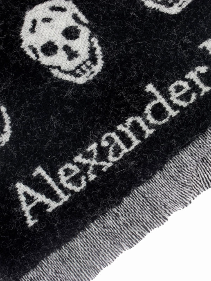 7420 - Skull Jacquard Wool Scarf - NWT