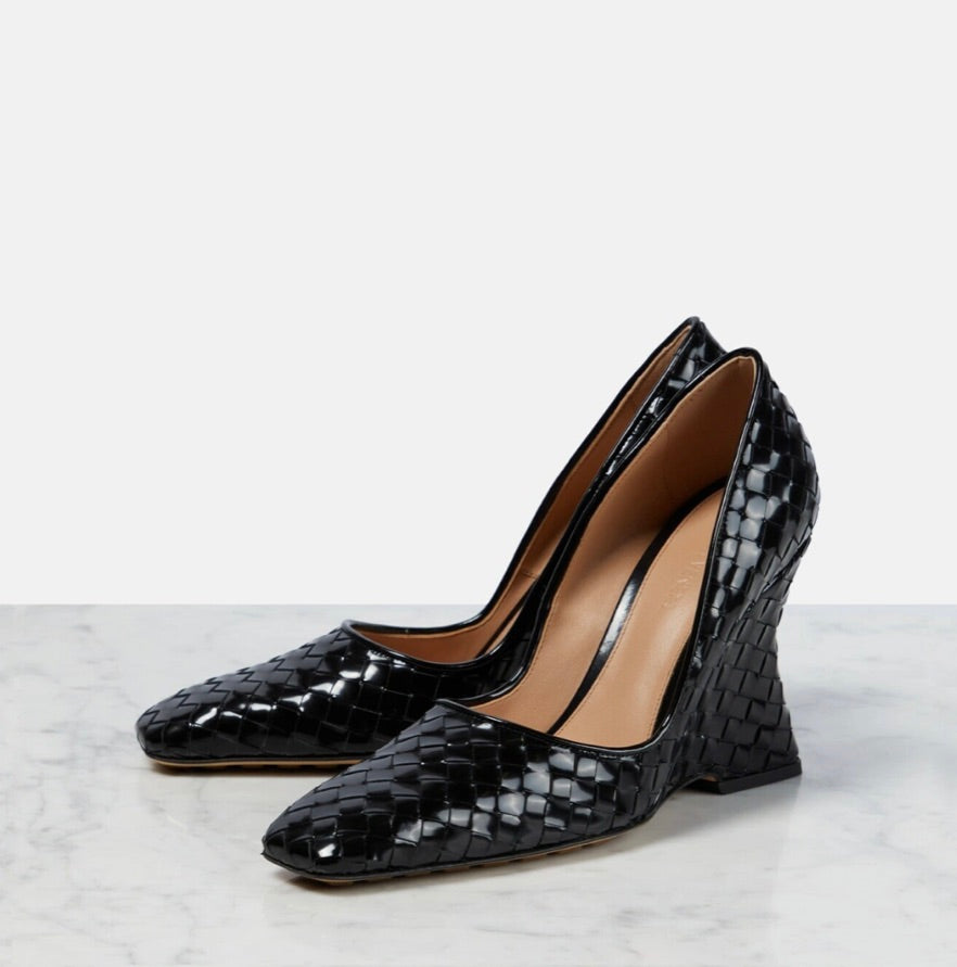 Bottega Veneta Comet Slip On Woven Wedge Pumps - Size 41 - NWT