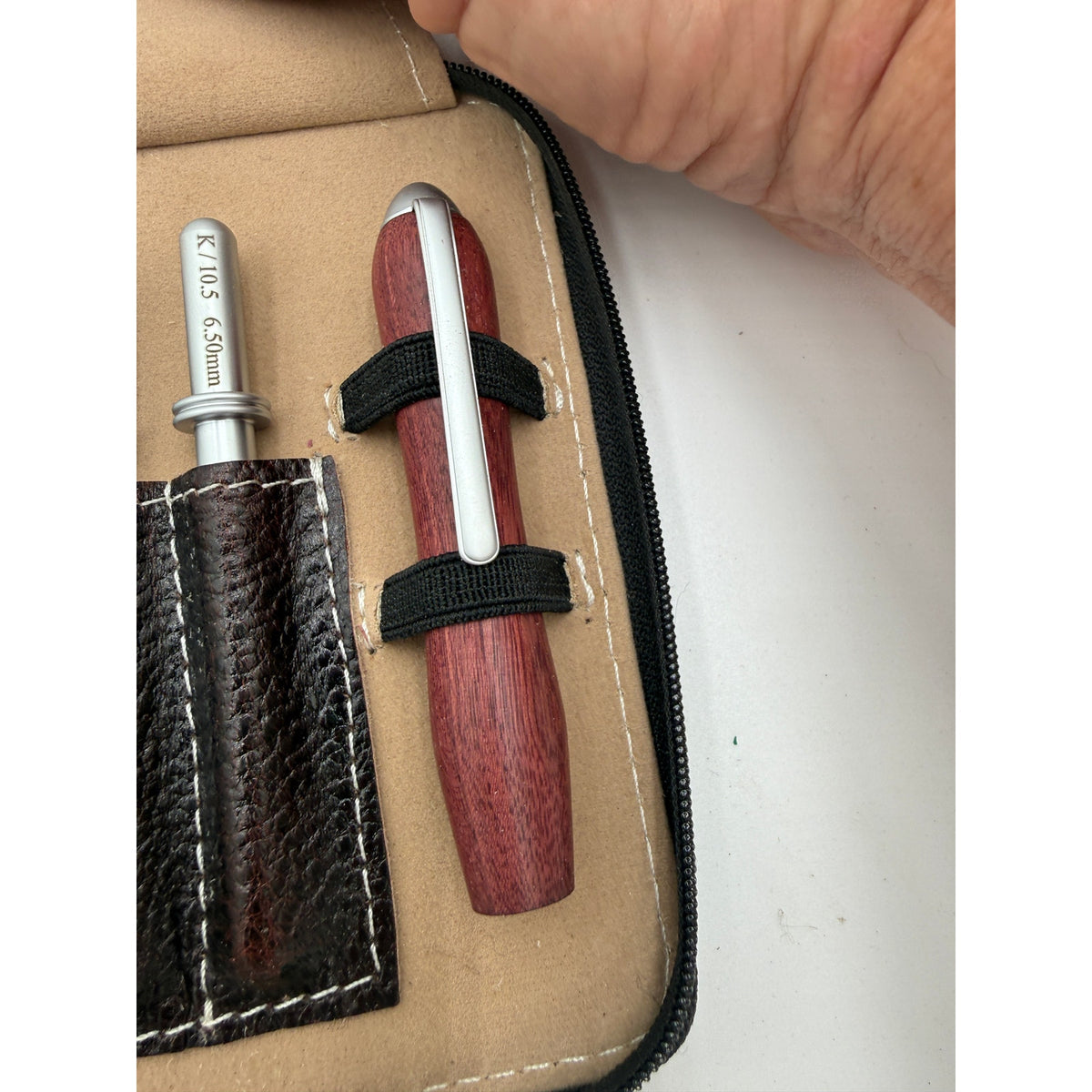 Hand Turned Crochet Hook Set, 9 Sizes, Interchangeable Handle, Leather Case, SKU 1554 1555
