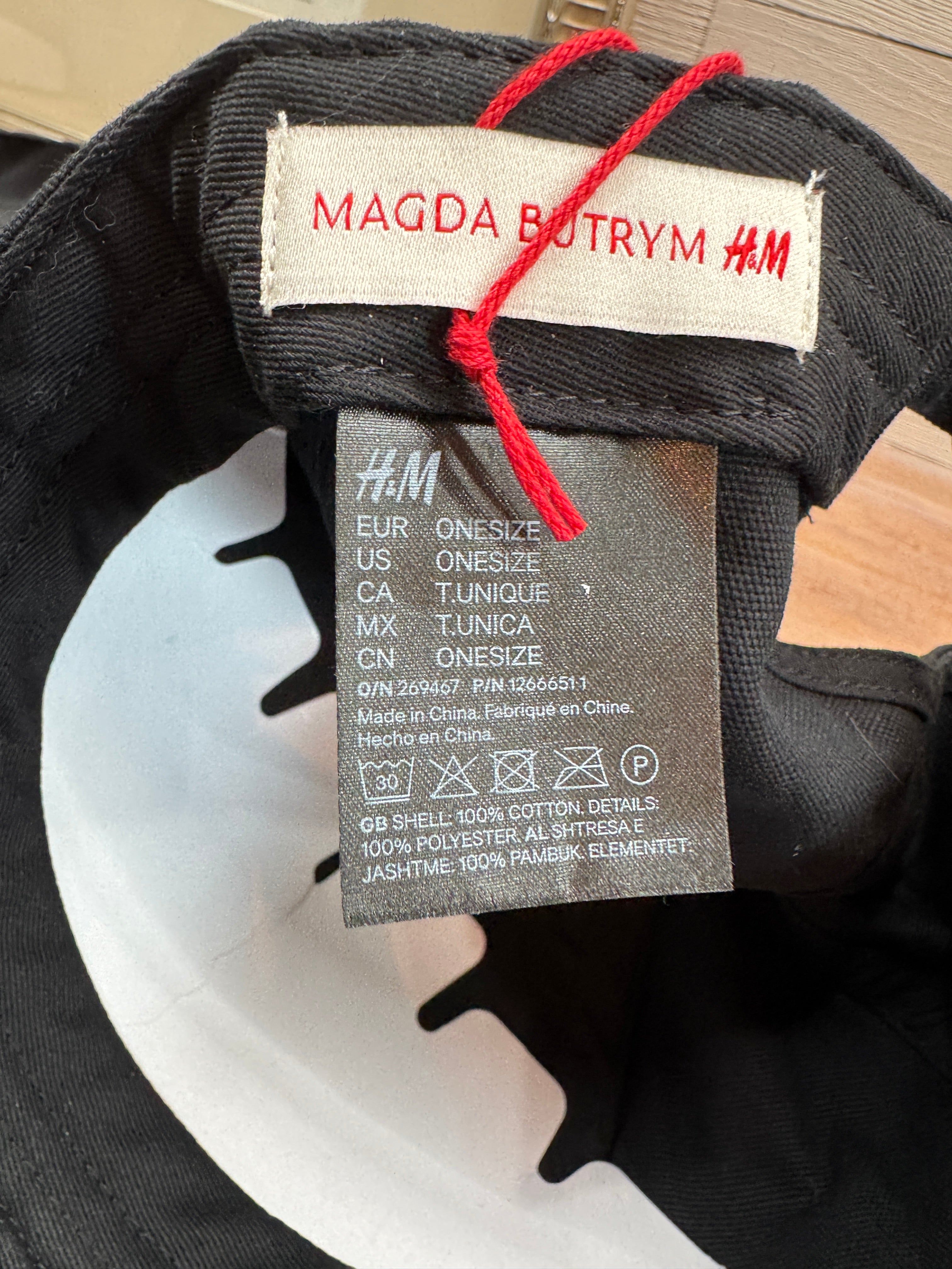 6915 - Magda Butrym Ball Cap with Scarf - NWT
