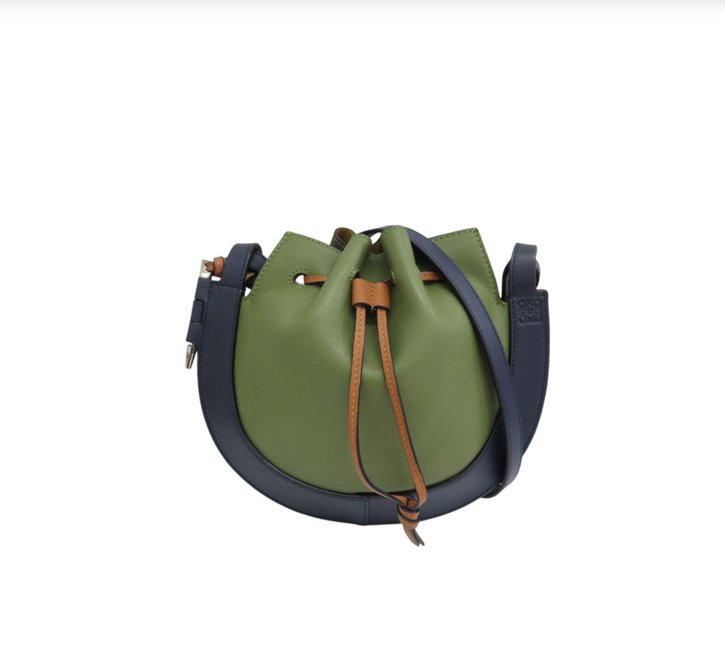 6640 - Loewe Horseshoe Shoulder Bag