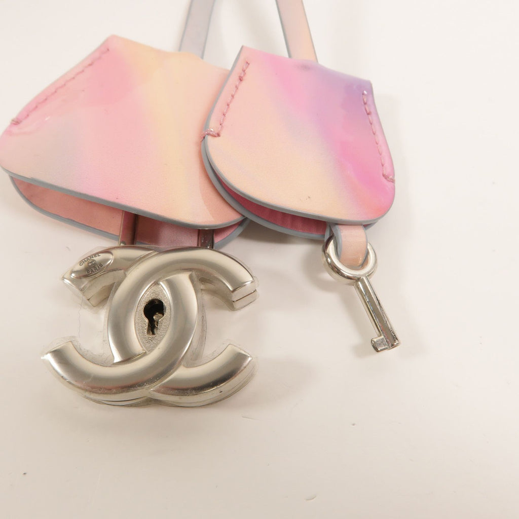 6938 - Chanel Pvc Patent Lambskin Small CC Vanity Case Pink