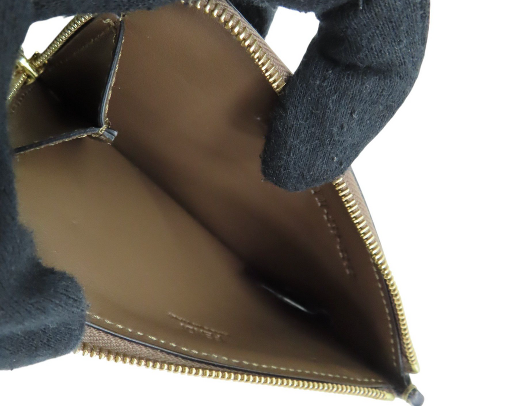 6641 - Fendi FF Diamond Card Wallet