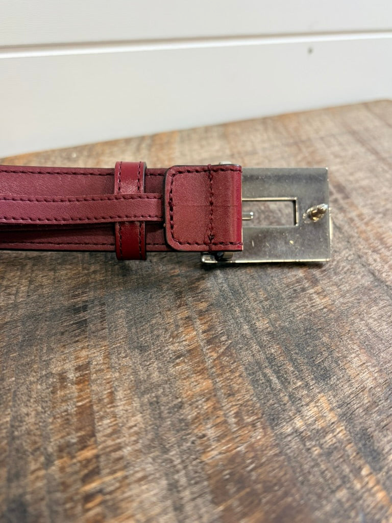 5389 - Gucci Memorable Floral Engraved G Buckle Leather Belt - Size 110/44 - New