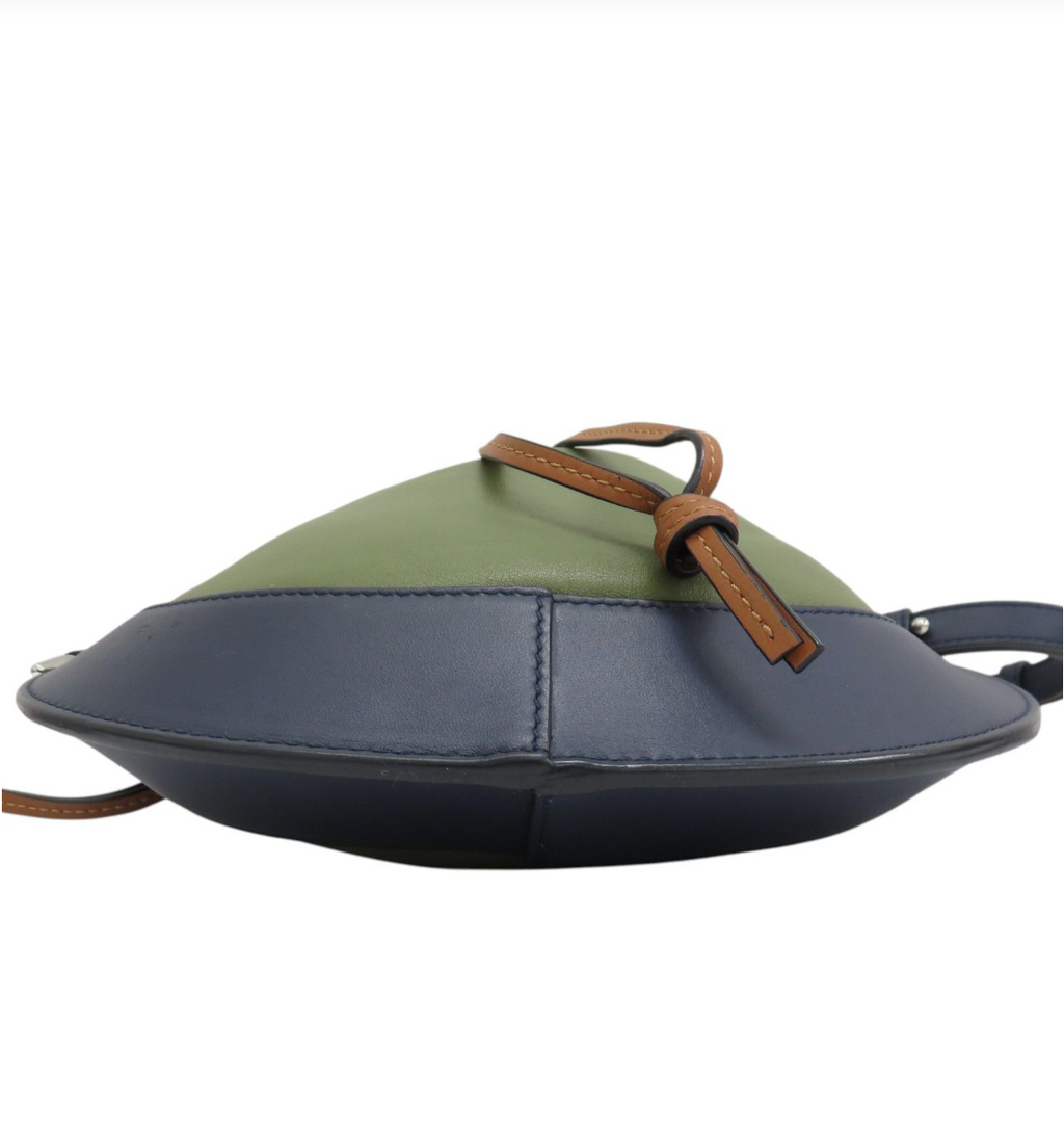 6640 - Loewe Horseshoe Shoulder Bag