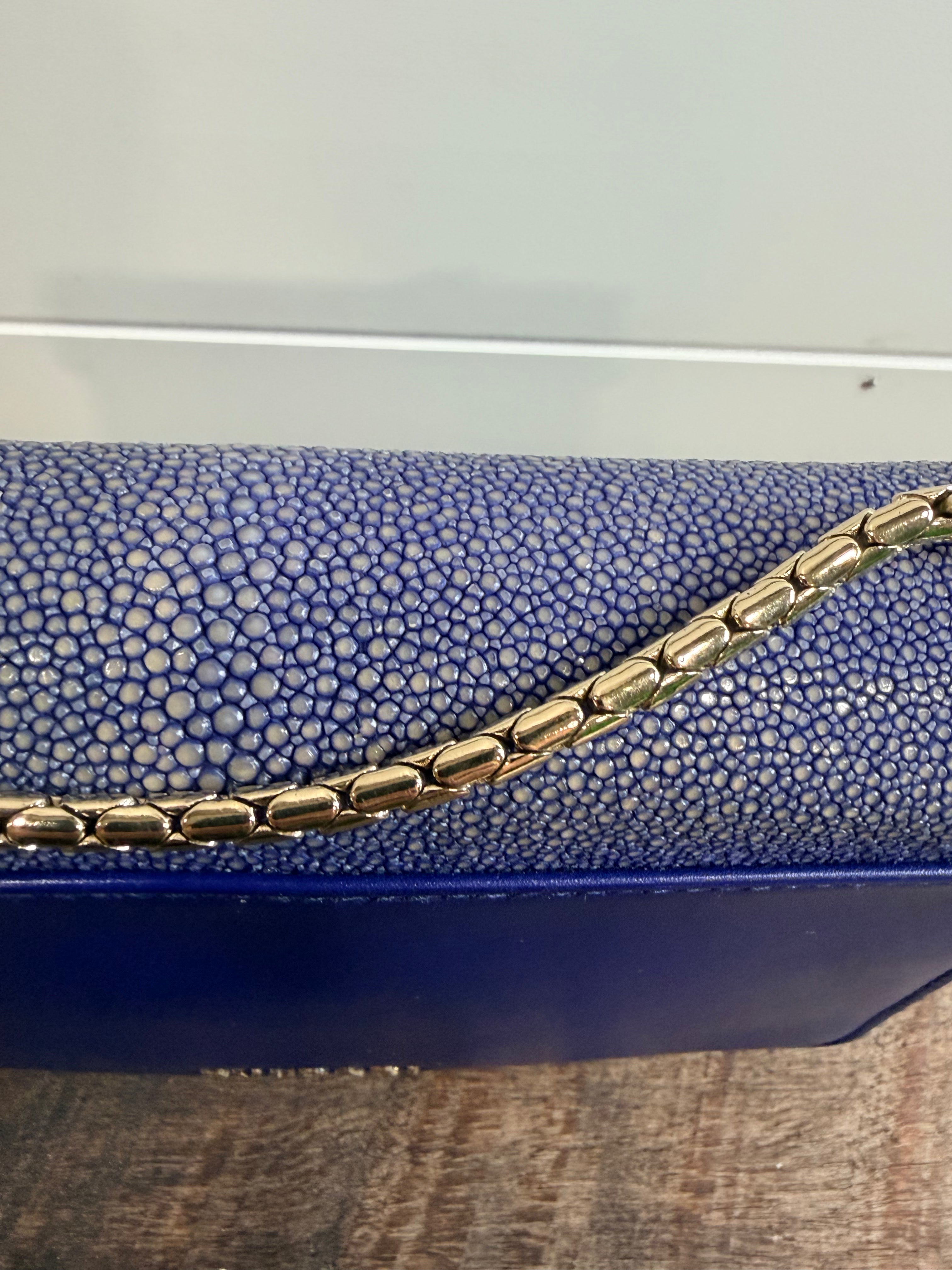 6944 - Bvlgari Serpenti Forever Small Shoulder Bag - Stingray
