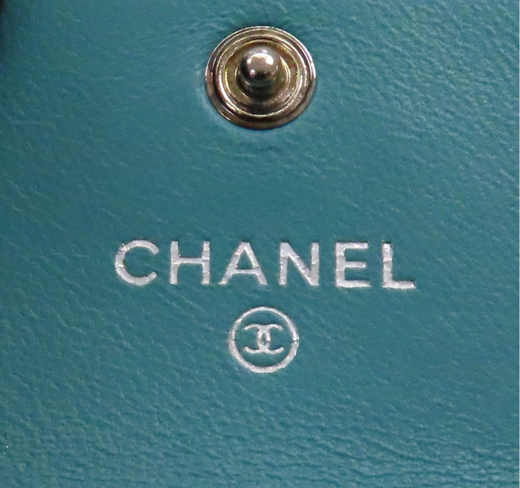 6635 - Chanel Card Wallet Quilted Lambskin