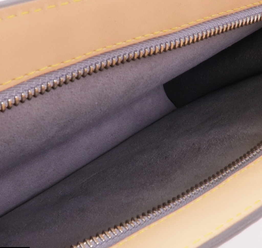 6639 - Louis Vuitton Monogram Mirror Trunk Clutch