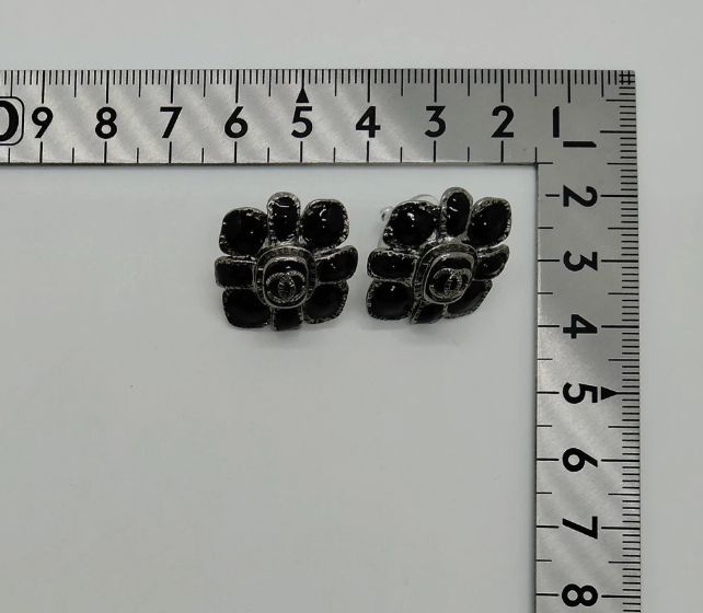 Chanel Earrings Pierced - Black & Silver