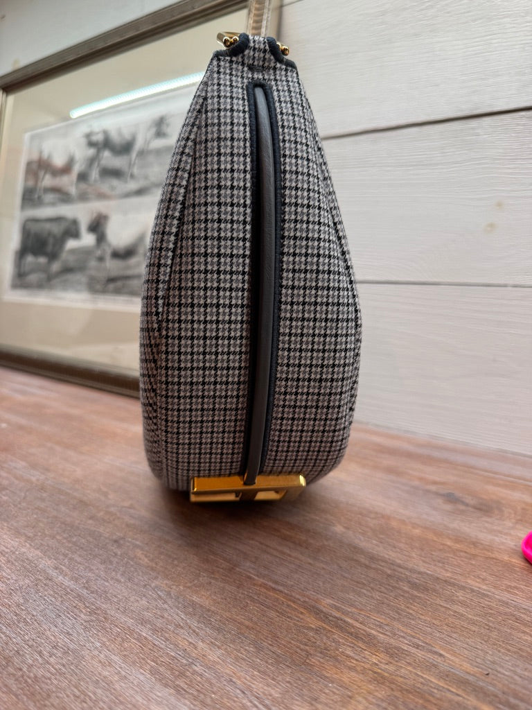 7485 - Fendi Fendigraphy Small Hobo Bag