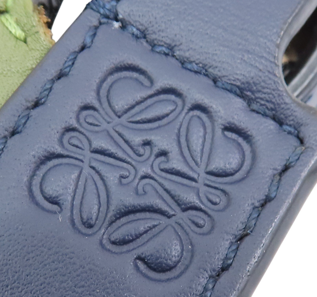 6640 - Loewe Horseshoe Shoulder Bag