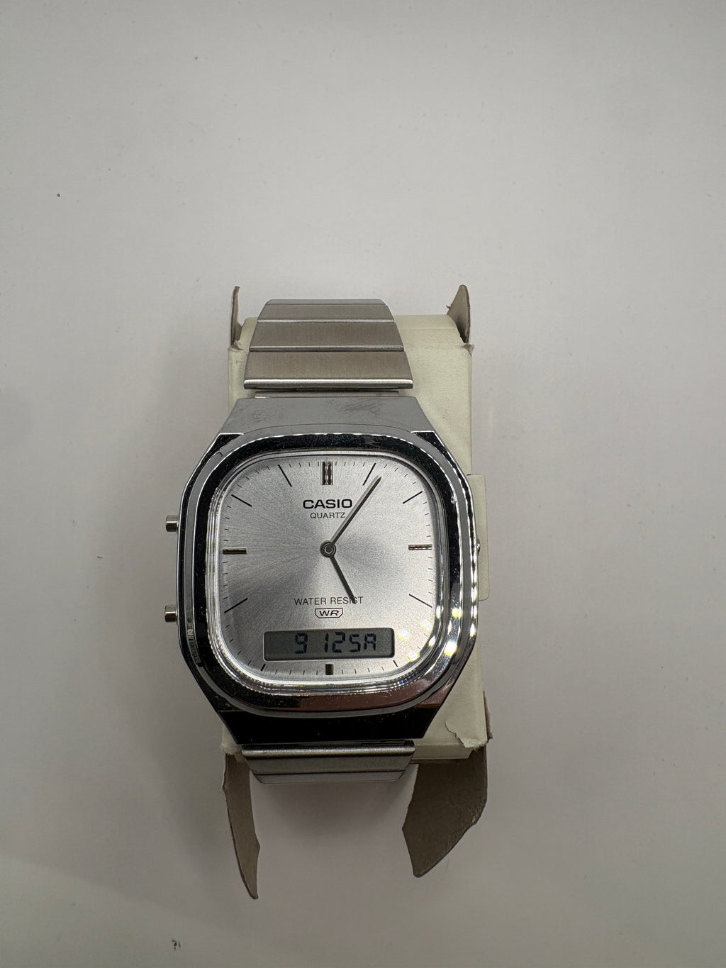 Casio AQ-240E-7A Vintage Analog-Digital Silver Stainless Steel Quartz WR