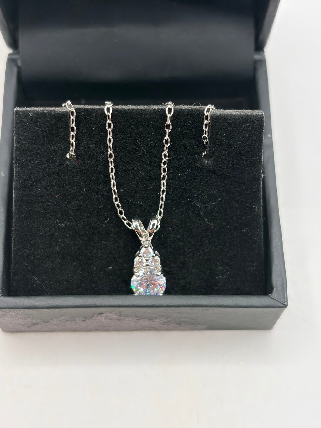 R.H. Macy & Co. Fine Jewelry Silver-Tone Pendant Necklace with Box Women's