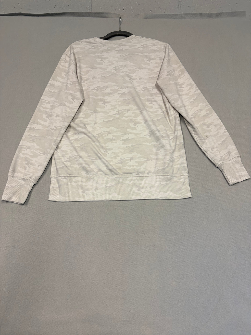 Ahead John Deere Casuals Light Gray Camo Crewneck Shirt Medium