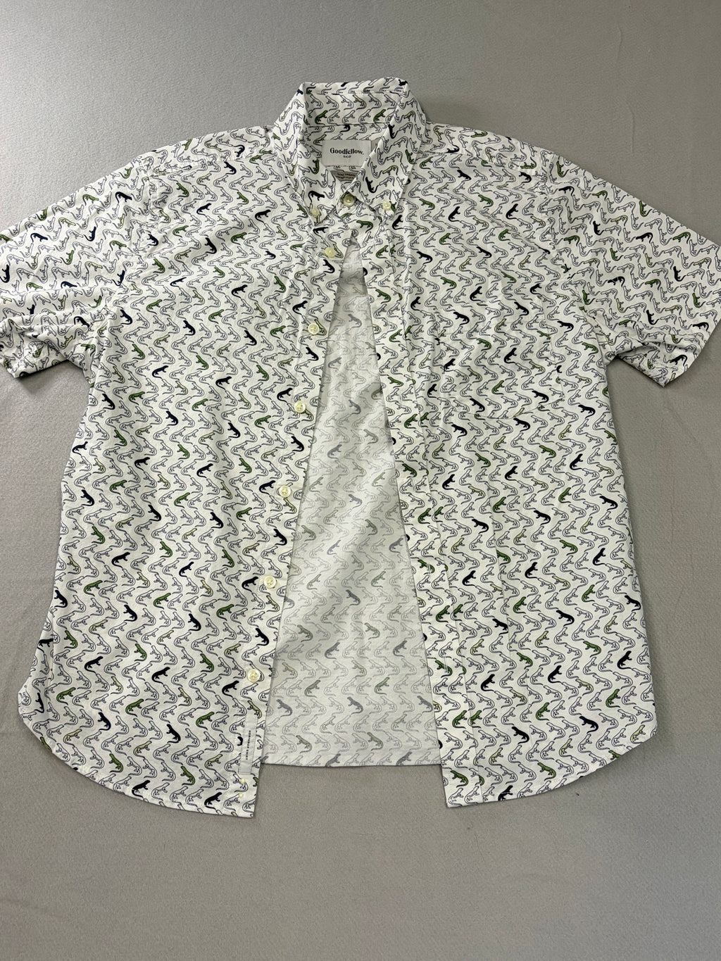 Goodfellow & Co Lizard Print Short Sleeve Button Up Shirt White M Men's
